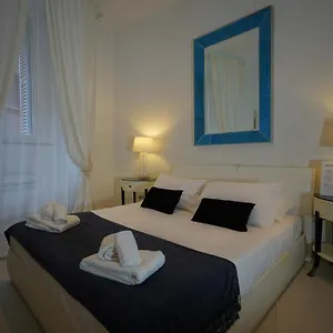 https://aureliana-luxury-apartments.it-romehotels.com