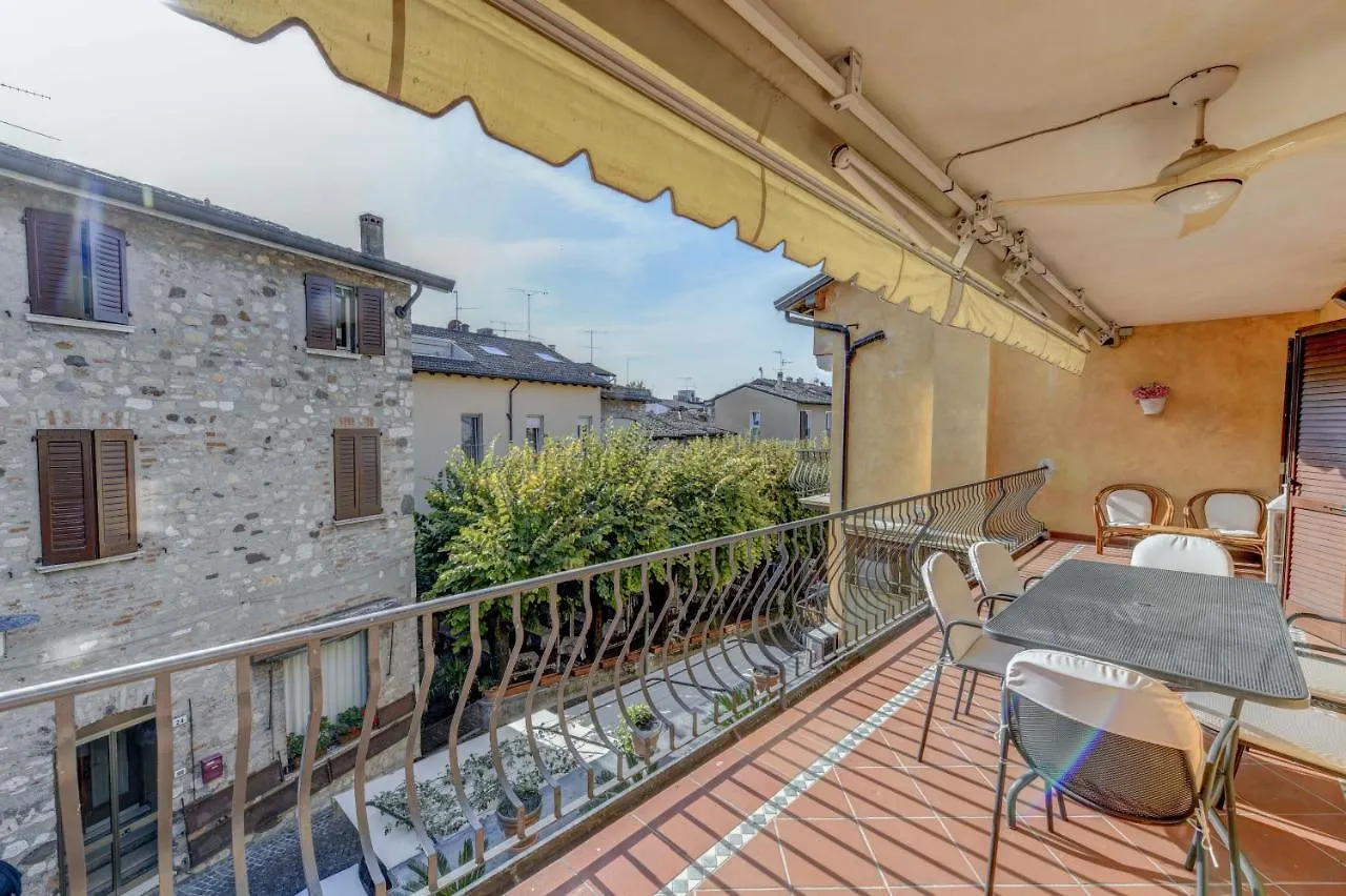 Prestige Apartment Sirmione 0*,  Italia
